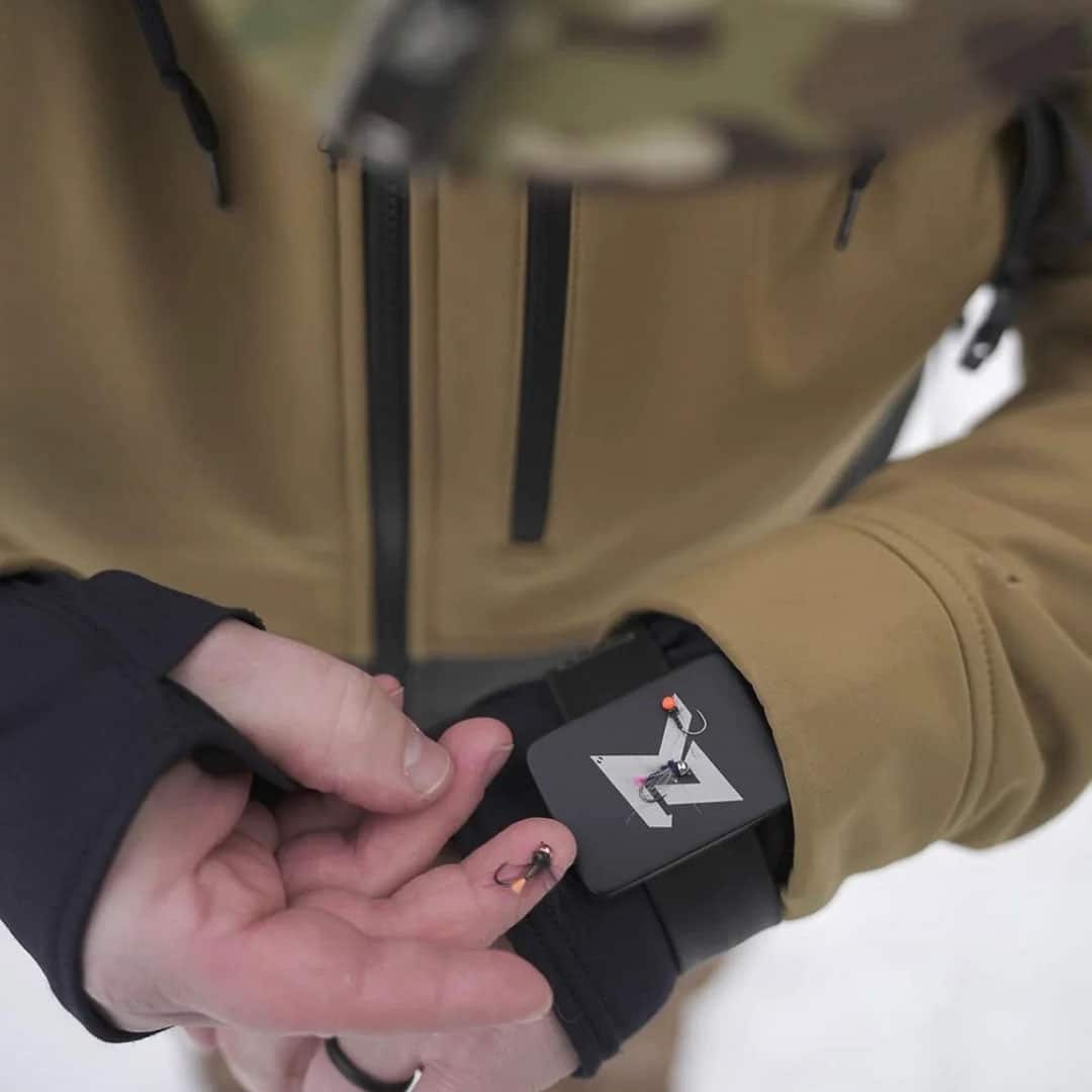 Lid Rig Mag Band – Magnetic Wristband Fly Holder