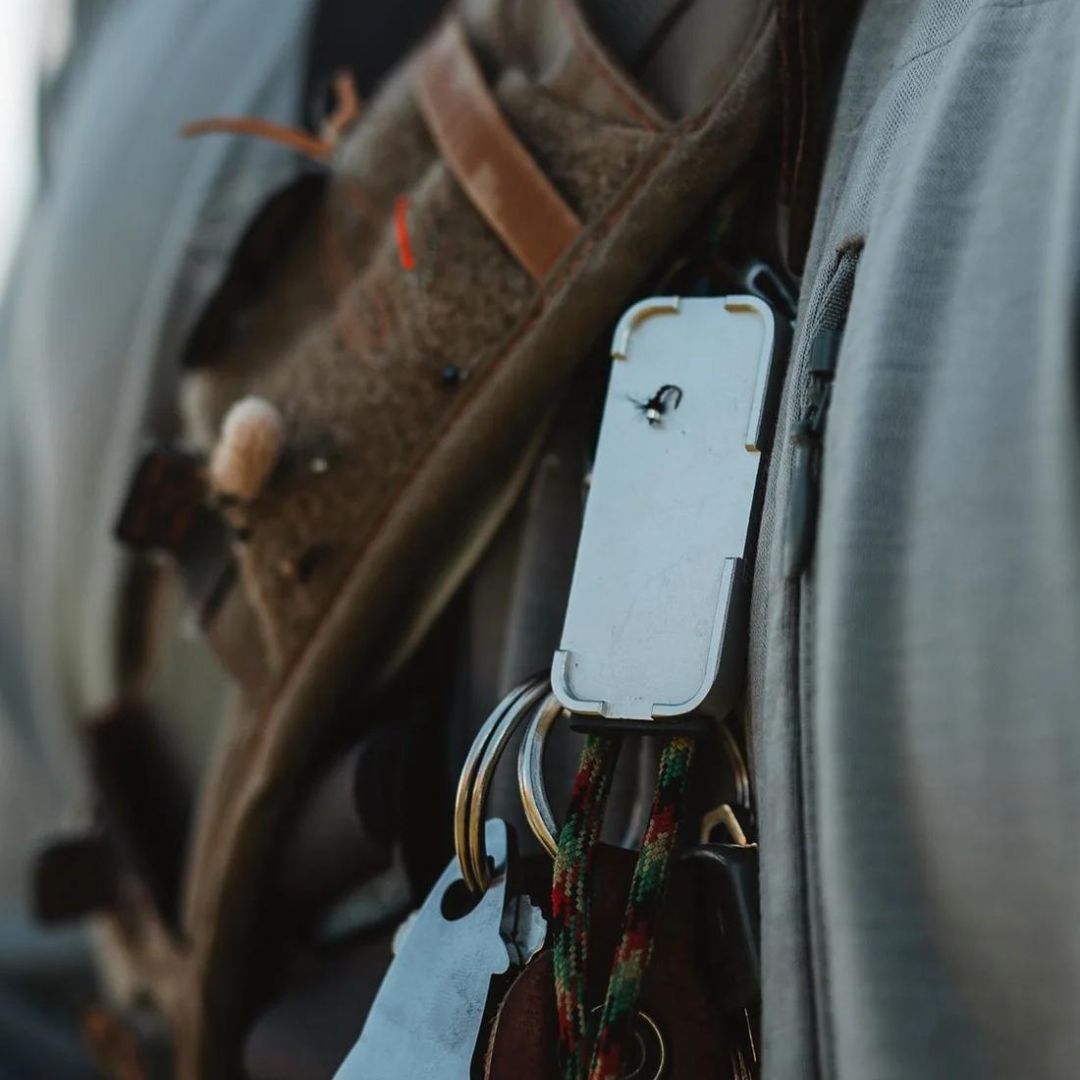 Lid Rig Stash Tray - Magnetic Holder for Flies and Tools