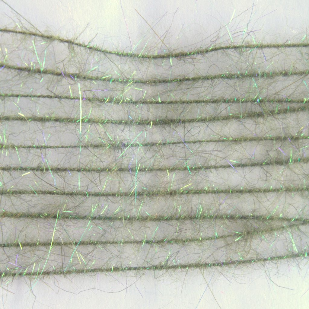 Hemingway's Peacock Dubbing Brush