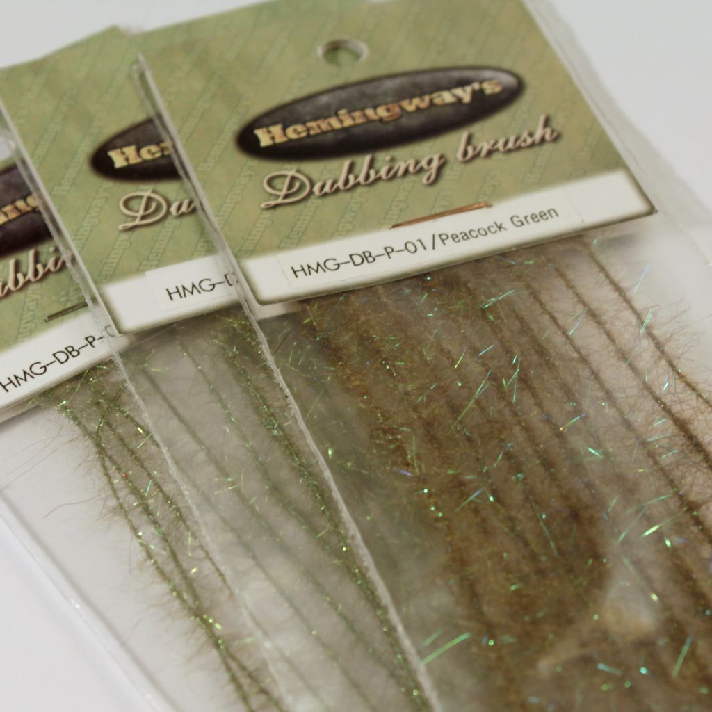 Hemingway's Peacock Dubbing Brush
