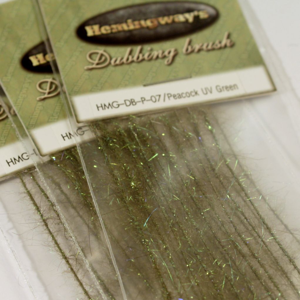 Hemingway's Peacock Dubbing Brush