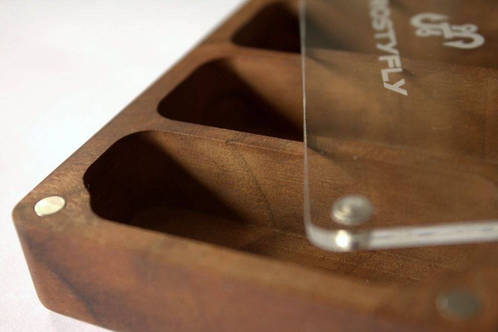 Skeena River Solid Walnut Wooden Streamer Fly Box with Clear Lid