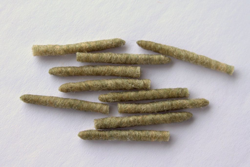 Tube Body Caddis - Gray